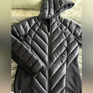 NWOT Spyder hybrid down jacket. Black. XL.